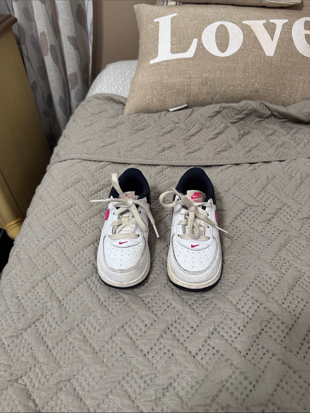 Nike White & Pink Low-Top Kids Sneakers